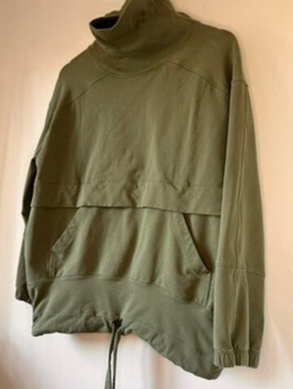 Lululemon LA Packable Pullover-to-Pillow Green Willow M/L - Picture 6 of 10